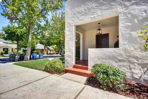 Palo Alto, CA 94306,2268 Oberlin ST