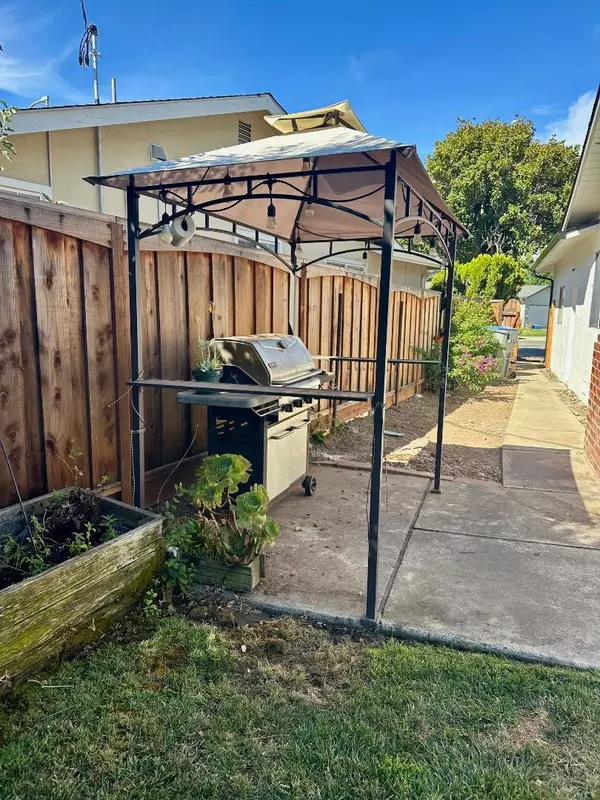 San Jose, CA 95120,6284 Lillian WAY