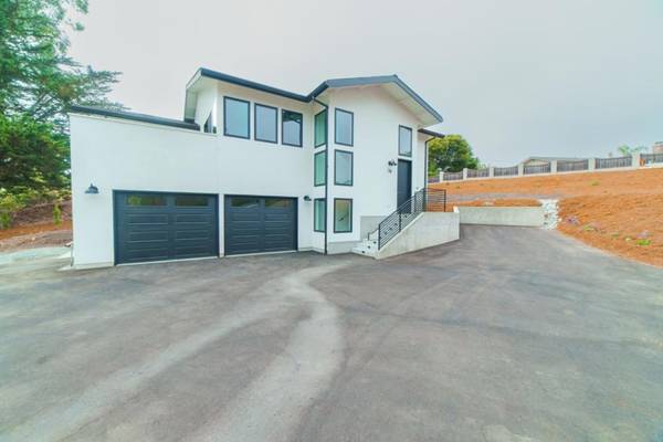 54 Sill RD, Royal Oaks, CA 95076