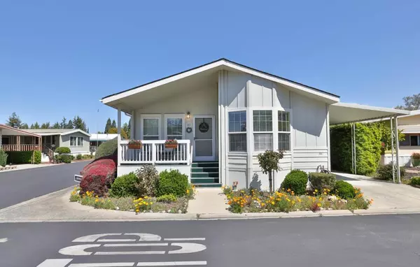 Morgan Hill, CA 95037,42 Dewey