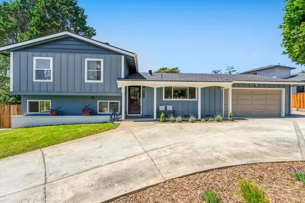 Aptos, CA 95003,806 Clubhouse DR
