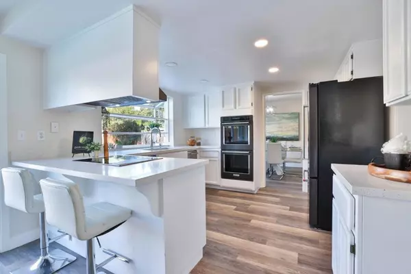 Los Gatos, CA 95032,101 Ross Creek CT