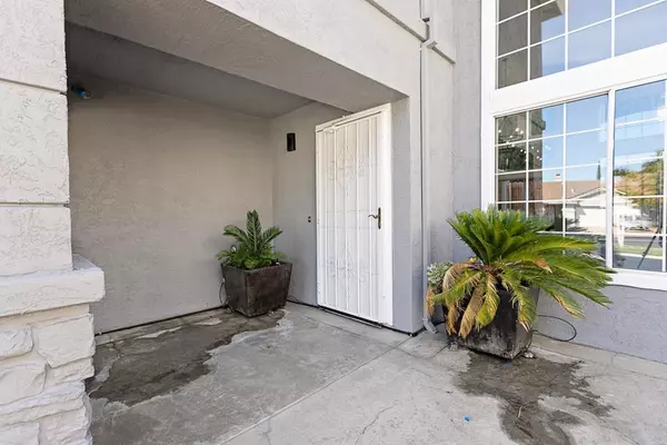 Tracy, CA 95376,520 Wagtail DR
