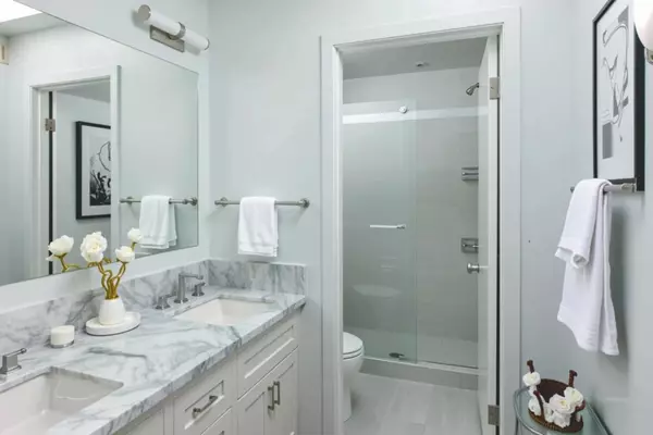 Foster City, CA 94404,212 Albacore LN