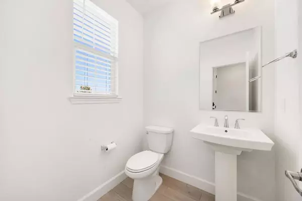 Sacramento, CA 95835,5813 Littlestone ST