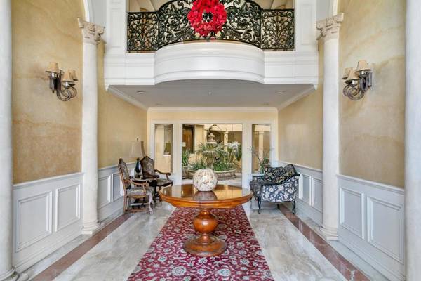 Burlingame, CA 94010,1499 Oak Grove AVE #202