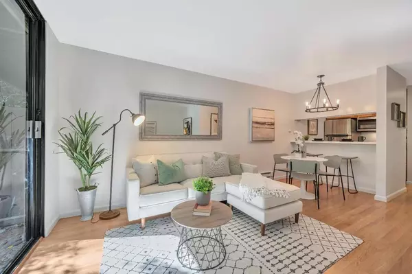 8150 Shelter Creek LN, San Bruno, CA 94066
