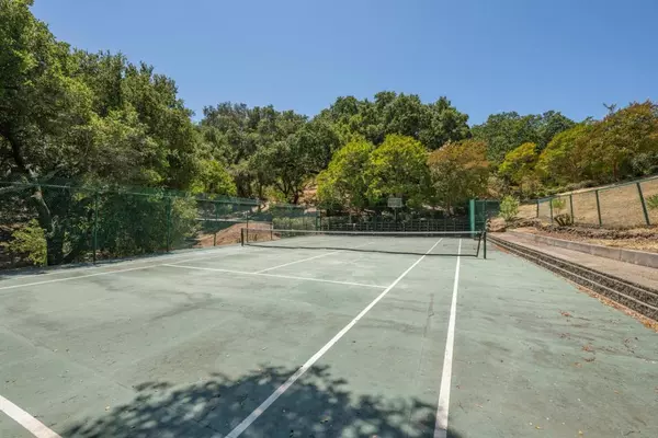Woodside, CA 94062,333 Raymundo DR