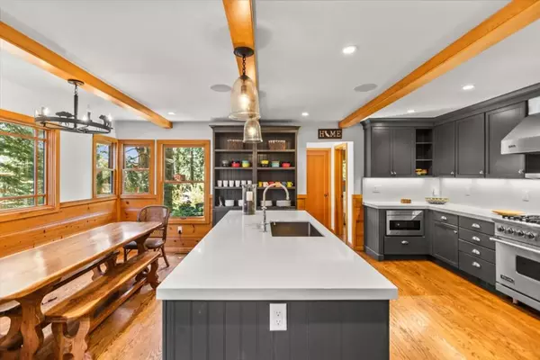 Tahoma, CA 96142,8814 Rubicon DR