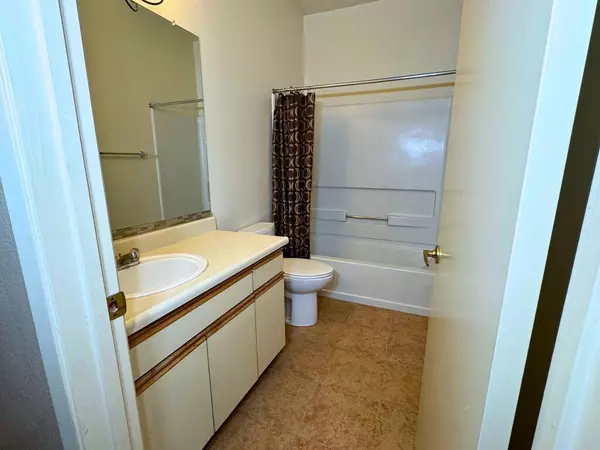 Hayward, CA 94545,1256 Stanhope LN #254