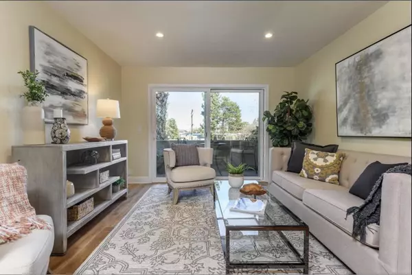 Redwood City, CA 94061,1458 Hudson ST #208