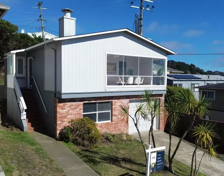95 Clearview DR, Daly City, CA 94015