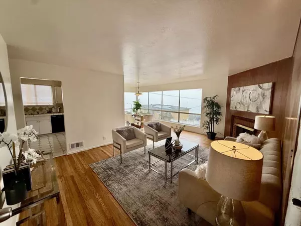 Daly City, CA 94015,95 Clearview DR