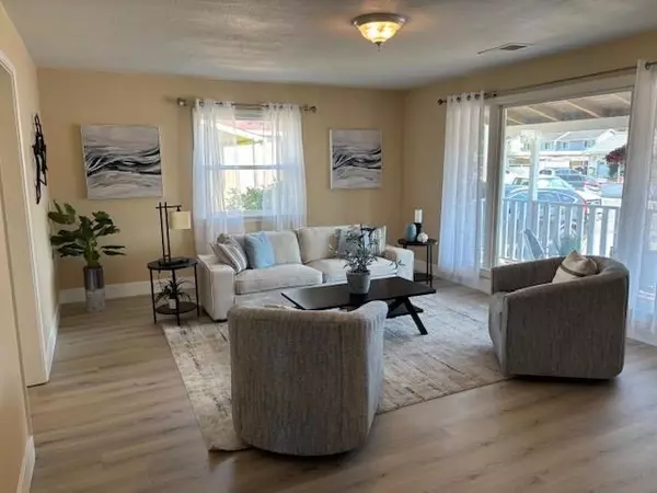 Santa Rosa, CA 95404,465 Flower AVE