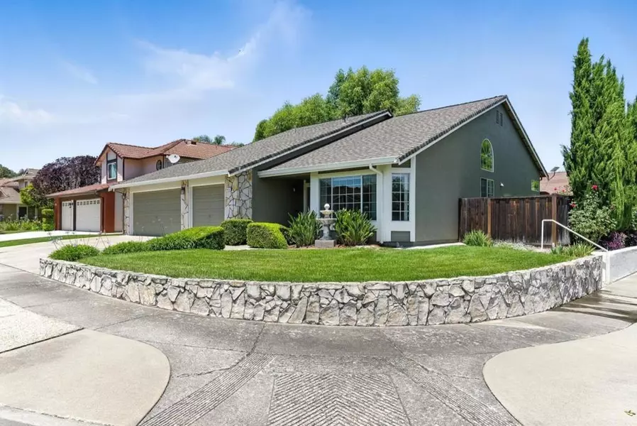 1415 Quail Walk DR, Gilroy, CA 95020