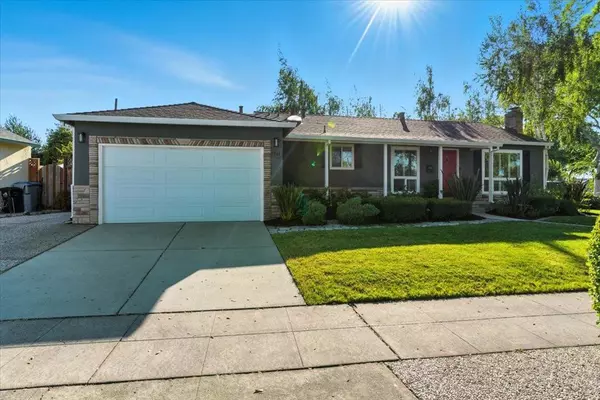 San Jose, CA 95128,743 N Redwood AVE