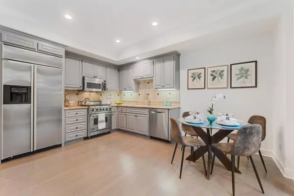 Los Gatos, CA 95030,110 Boyer LN