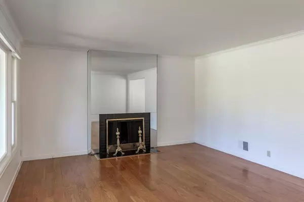 San Mateo, CA 94402,525 Colgate WAY