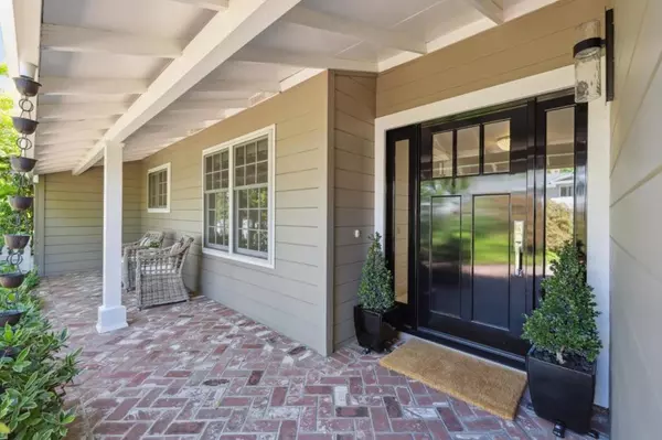 Los Altos, CA 94022,1 Hampton CT