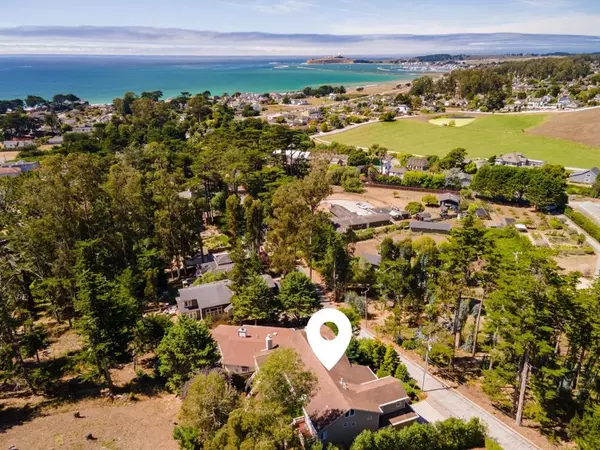Half Moon Bay, CA 94019,590 Miramar DR