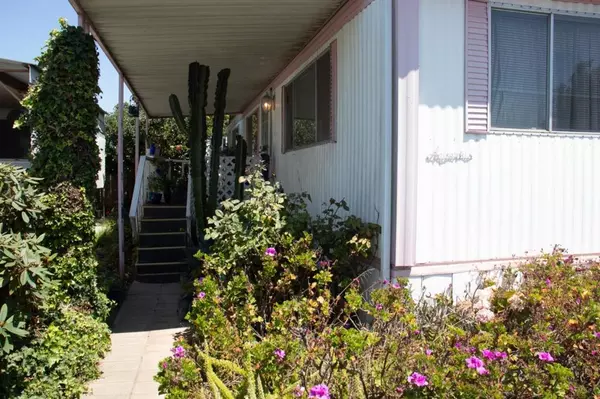 Salinas, CA 93906,255 E. Bolivar ST
