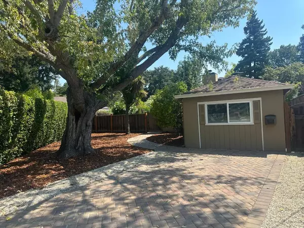 952 Timothy LN, Menlo Park, CA 94025