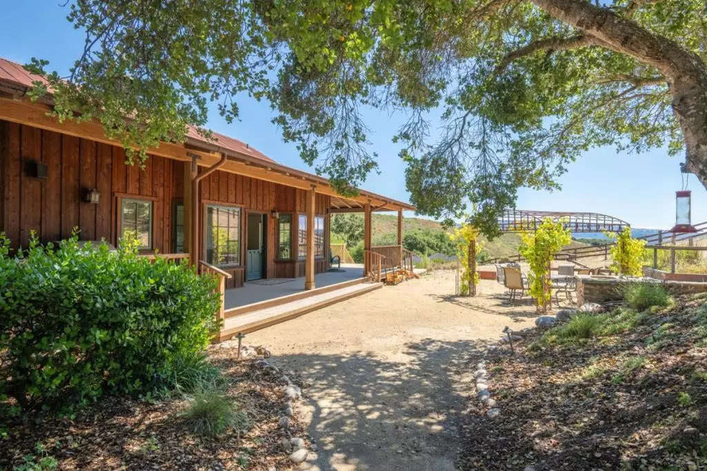 Carmel Valley, CA 93923,10265 Calle De Robles