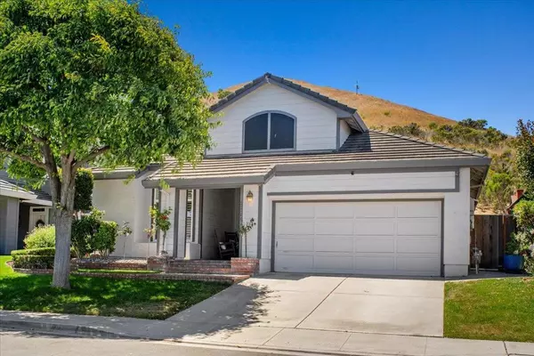 Salinas, CA 93908,17716 Riverbend RD