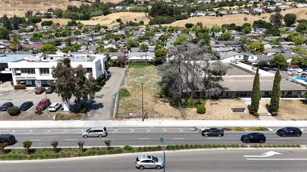 Hayward, CA 94544,30090 Mission BLVD