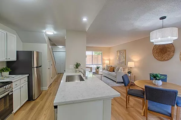 Santa Cruz, CA 95060,168 Peach TER
