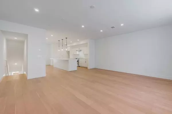 Walnut Creek, CA 94597,186 Oak CIR