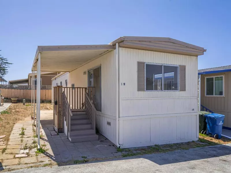 3128 Crescent AVE, Marina, CA 93933