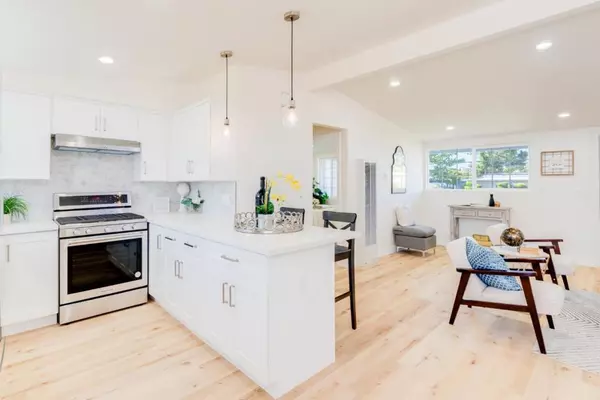 Hayward, CA 94545,27846 Dolphin LN