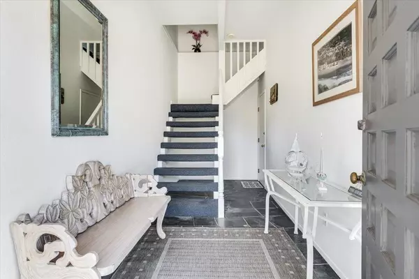 Aptos, CA 95003,617 Beach DR