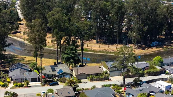 Santa Cruz, CA 95062,125 Moran WAY