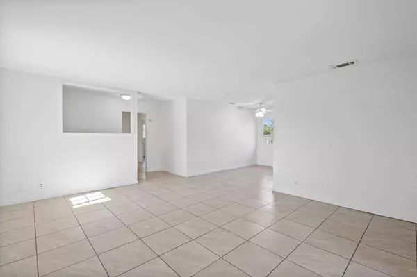 Merced, CA 95341,184 Parkwest ST