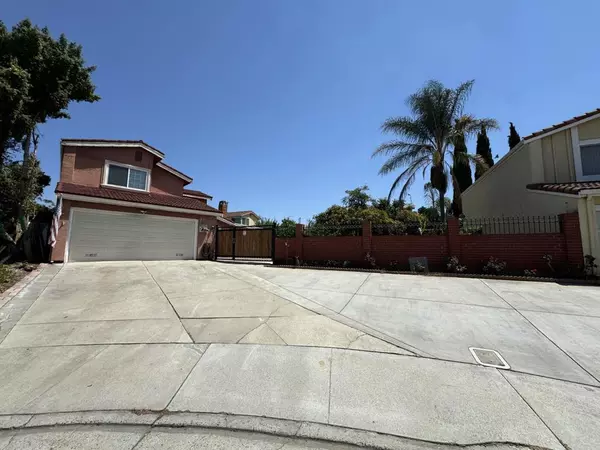 San Jose, CA 95121,2176 Laddie CT