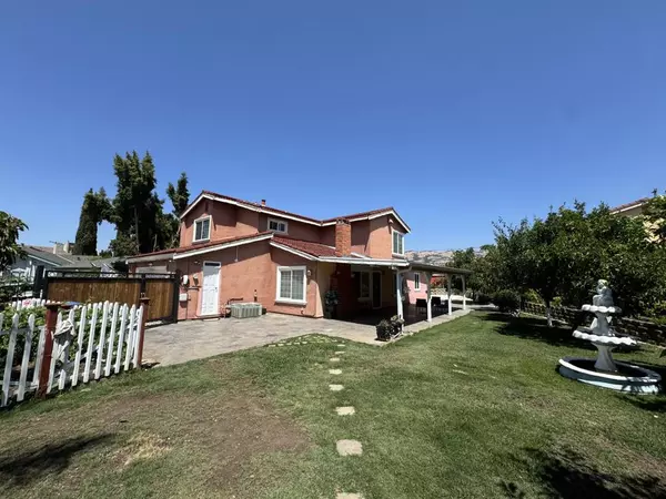 San Jose, CA 95121,2176 Laddie CT