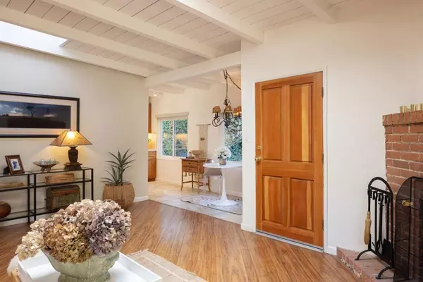 Carmel Valley, CA 93924,32 Southbank RD
