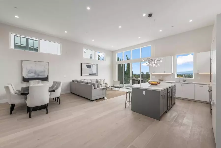 21 Highland AVE, San Carlos, CA 94070