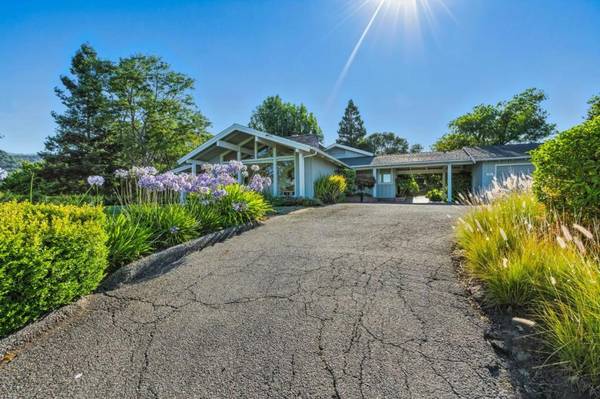 Los Altos Hills, CA 94022,25850 Vinedo LN
