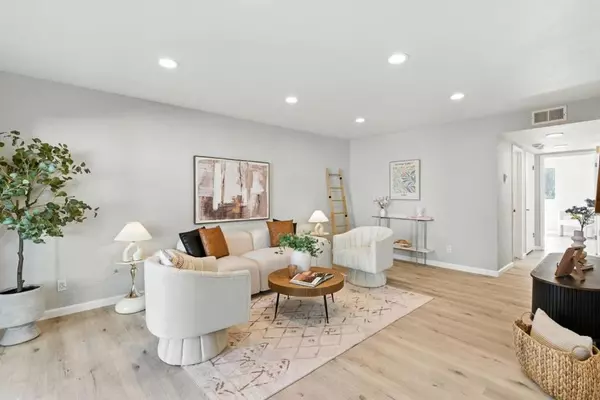 255 S Rengstorff AVE #43, Mountain View, CA 94040