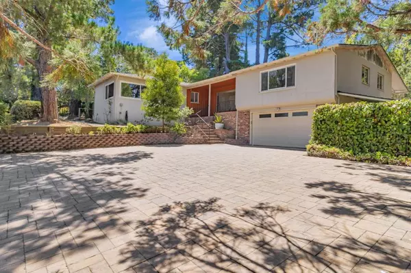 Hillsborough, CA 94010,940 Black Mountain RD