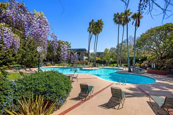 8124 Shelter Creek LN, San Bruno, CA 94066