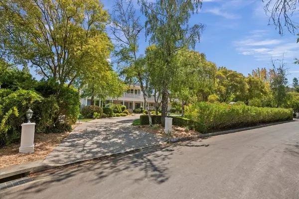 Los Altos Hills, CA 94022,14228 Amherst CT