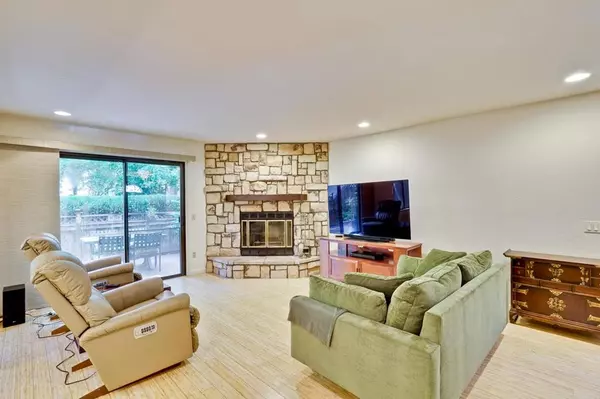 San Jose, CA 95118,1132 Cherryview LN