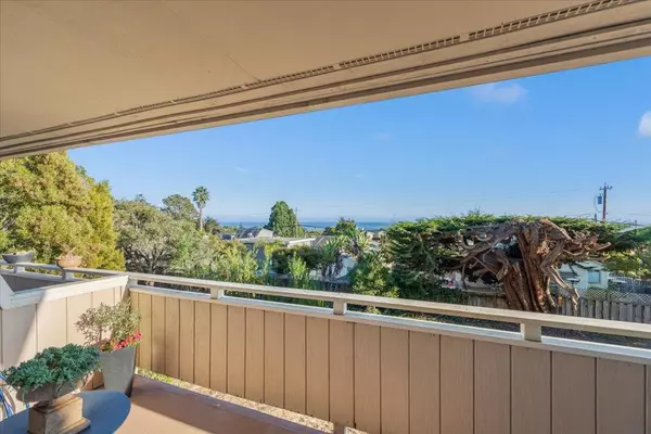 Aptos, CA 95003,261 Sea Ridge RD #3