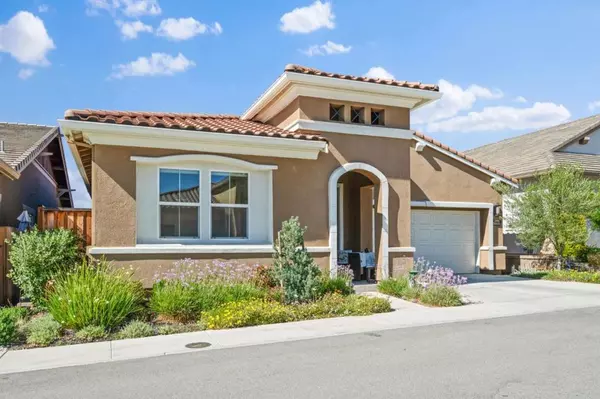 Hollister, CA 95023,1120 Richard RD