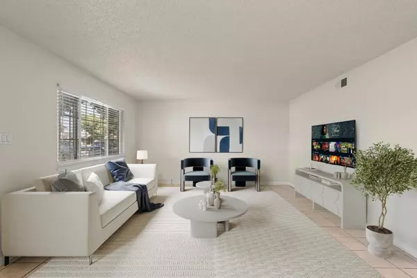 San Jose, CA 95118,1372 Branham LN #1