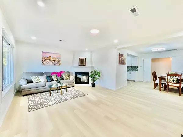 Redwood City, CA 94063,536 Flynn AVE